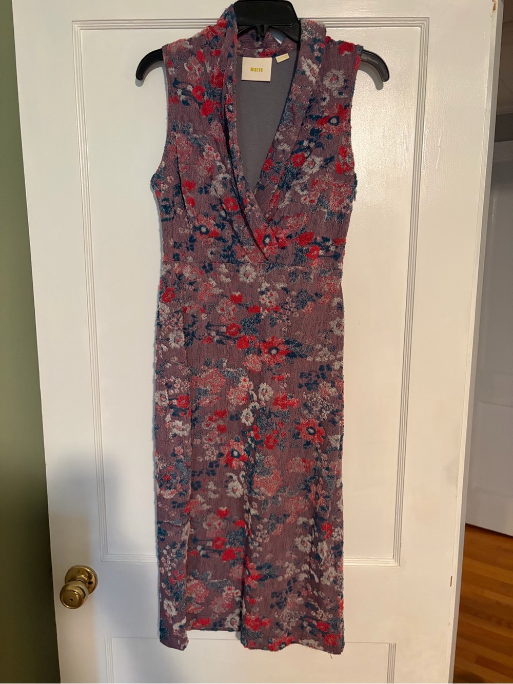 Maeve Sleeveless jacquard Midi Dress in Mauve with Red and Blue Accents